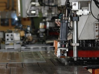 深圳鈑金加工廠常用的3種材料：合金銅、鋼、鋁